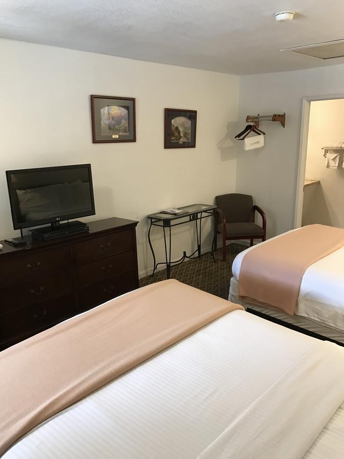 Gold Pan Lodge Quincy Екстер'єр фото